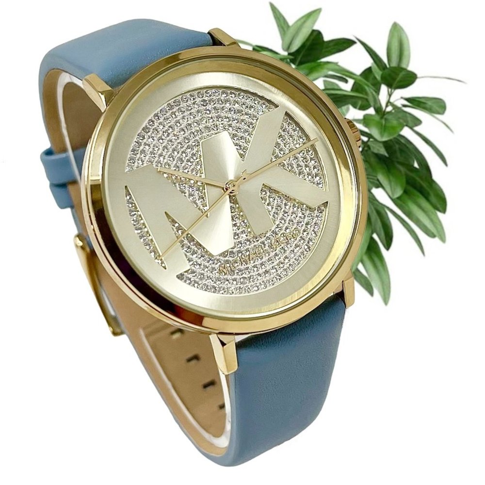 🔥🔥🌸🌸NWT ✅🔥🌸MICHAEL KORS Three-Hand Chambray Leather Watch MK2956